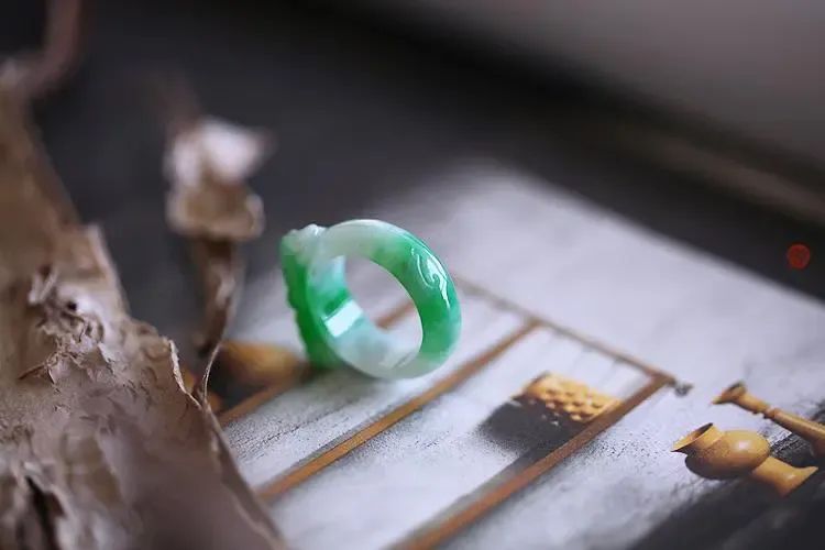 翡翠雕工里的龙都有哪些?