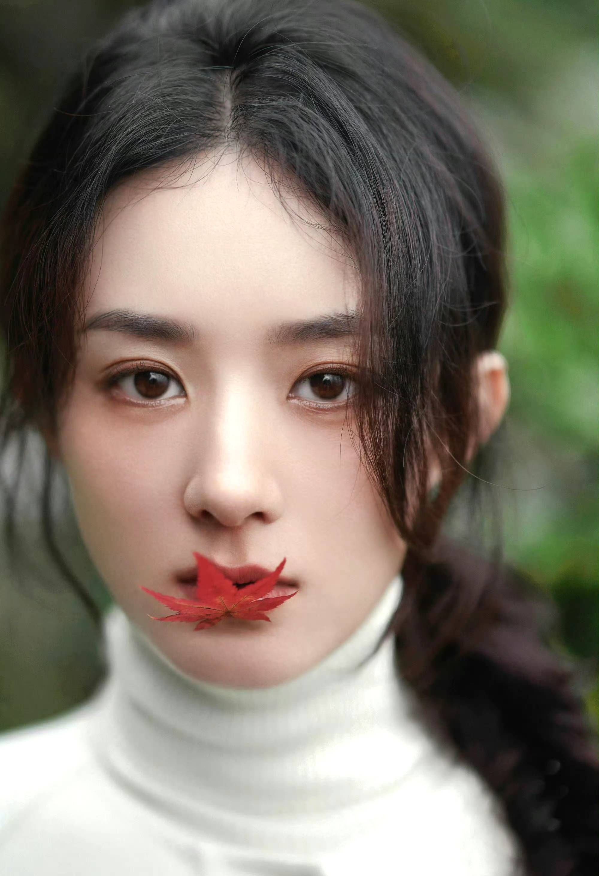 赵丽颖代言时尚女装，千元衣服销量均为零遭到群嘲：老天爷赏土吃