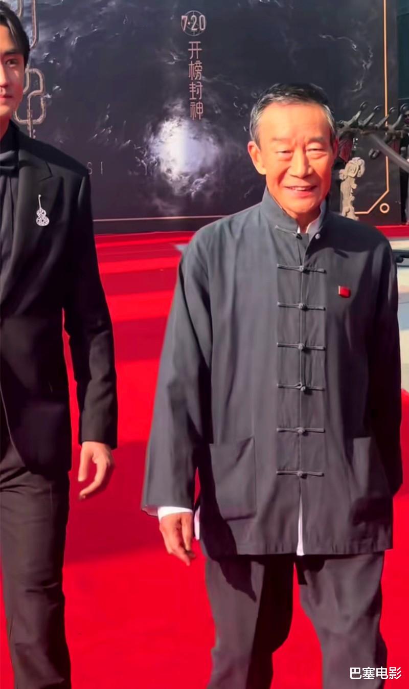 《封神》首映红毯:袁泉美得独特,妲己颜值不稳,陈坤撞脸秦昊