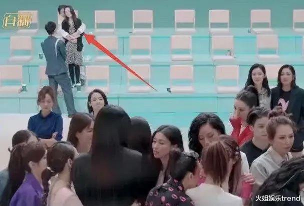 吴倩|吴倩退赛了，但似乎她又赢了