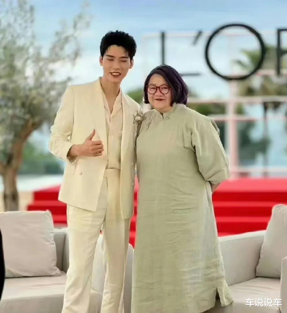 戛纳|三天戛纳,内娱明星出尽洋相