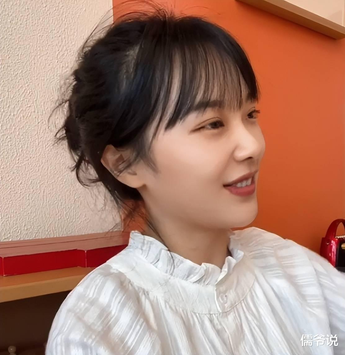 滤镜|挖呀挖黄老师现身线下活动，颜值暴跌判若两人，粉丝脱粉回踩喊退钱