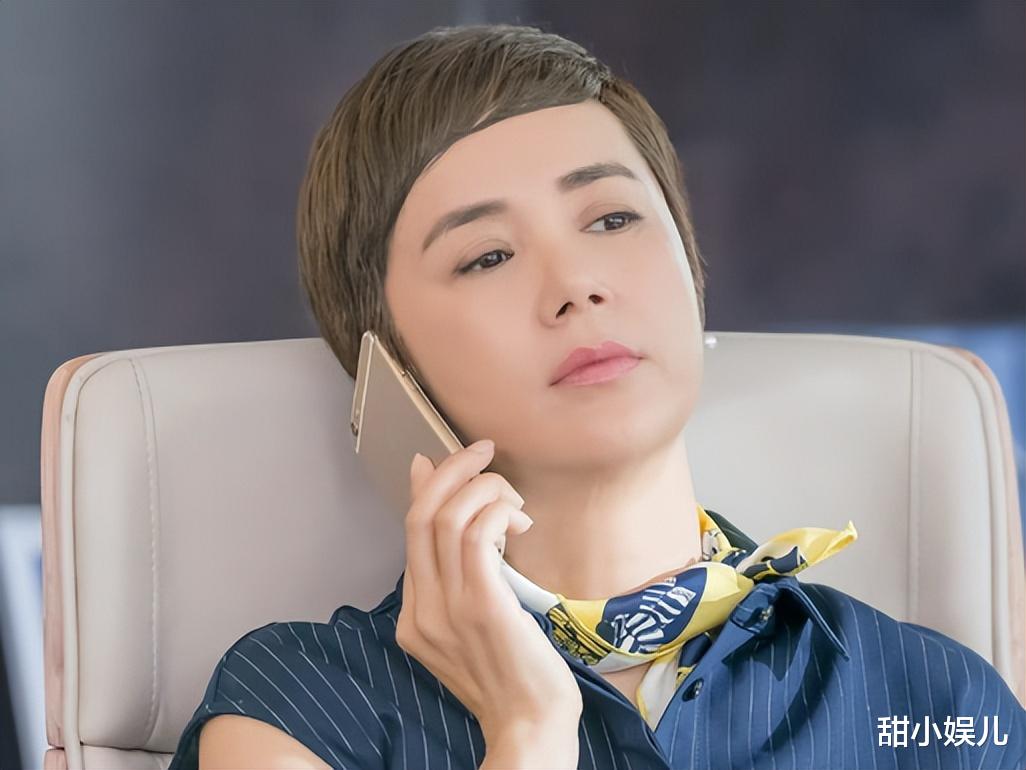 蒋雯丽|从实力影后到“放飞自我”,57岁的蒋雯丽,活成了一个“笑柄”