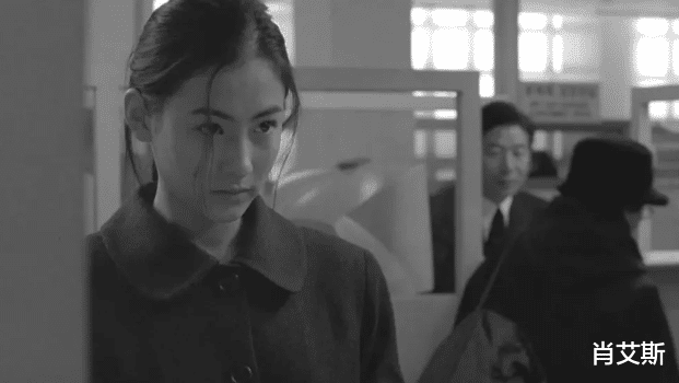 情史混乱三胎生父成谜,天生反骨遭前辈狂批,张柏芝都经历了什么