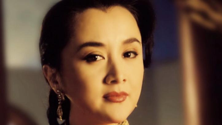 她，长得美演技好，当红隐退后嫁同学为妻，活成了别人羡慕的样子