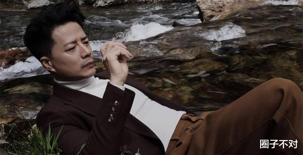 他追了9年才娶了妻，因为妻子怕疼做了12年丁克，余生只想宠着她