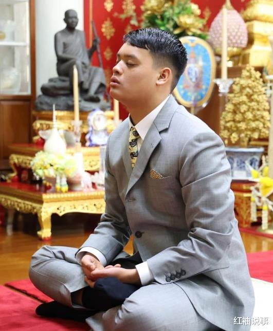 小王子|育坤家族巴结王室,送家族千金出席生日宴,密会18岁提帮功王子