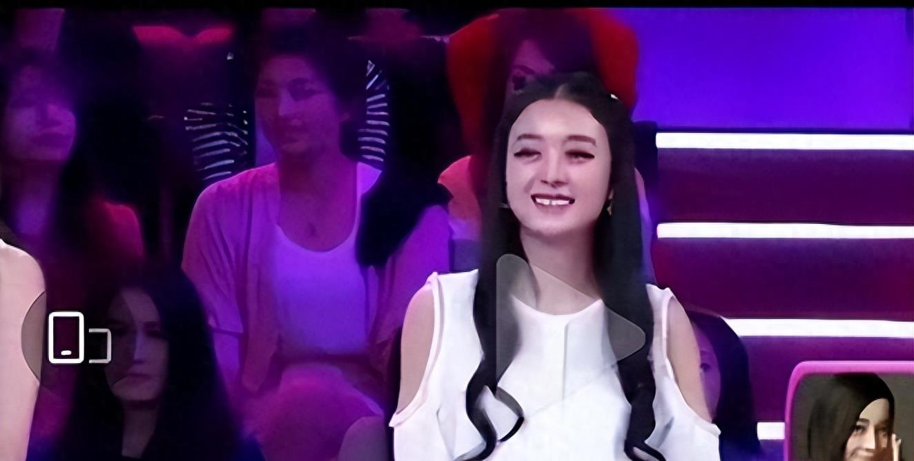 陈晓袁姗姗10年前聊天曝光，内容很露骨，网友：赵丽颖终于清白