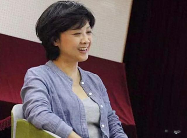 看到71岁朱琳老去的模样,才发现:杨洁选的第一美女果然名不虚传