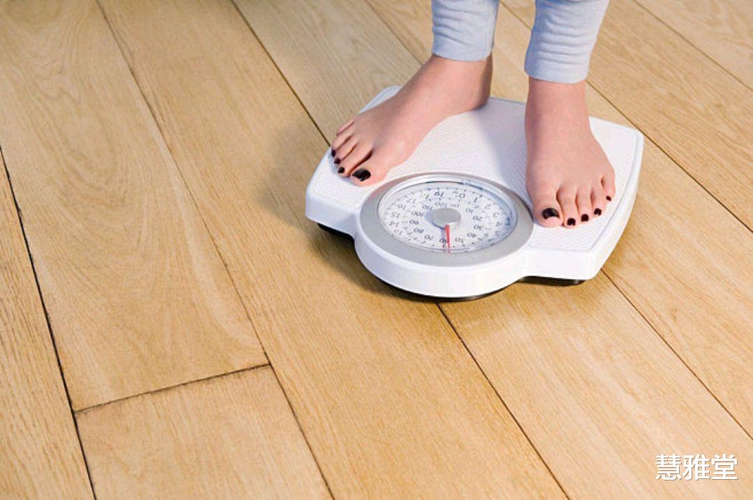 酵素|多喝水对减肥有什么作用？提醒：喝水时注意4点，或可促进减肥