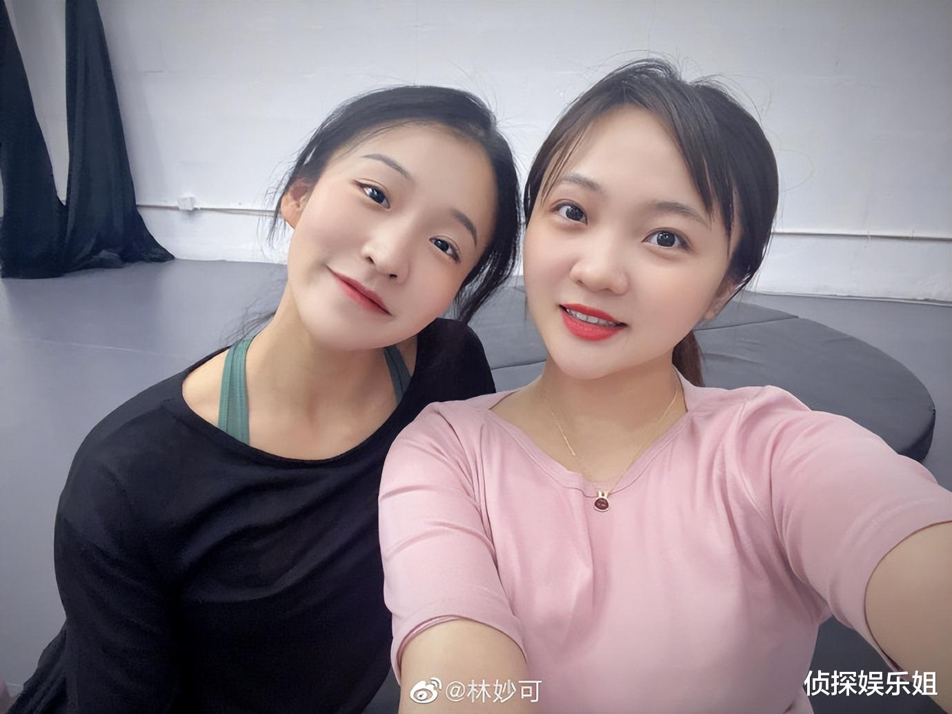 林妙可|23岁林妙可罕见晒近照，挑战空中瑜伽身姿优雅，瘦了一大圈更美了