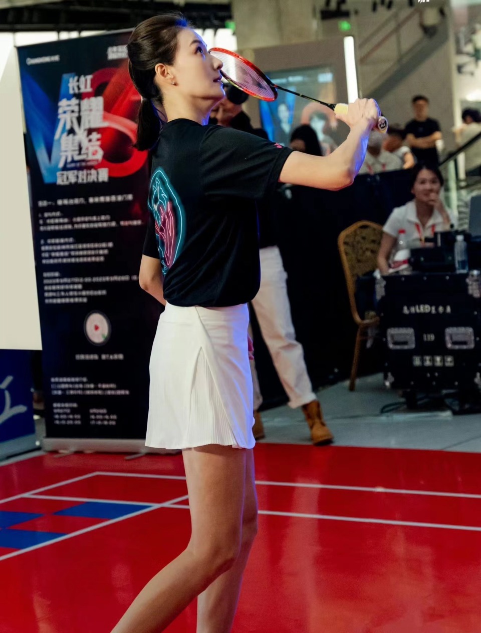 林丹妻子谢杏芳美成李嘉欣,自从远离渣男后,女人活得有多爽