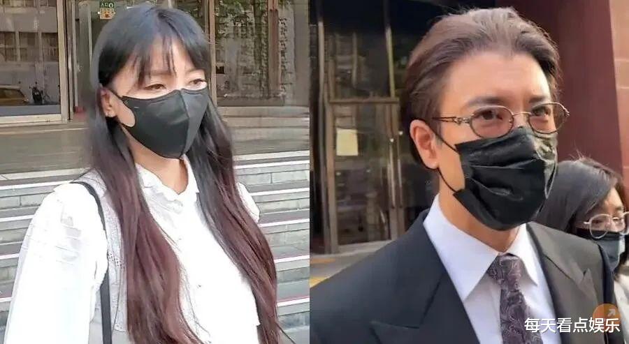 王力宏|王力宏李靓蕾离婚后首合体!满头白发神似洪金宝,女方眼神呆滞