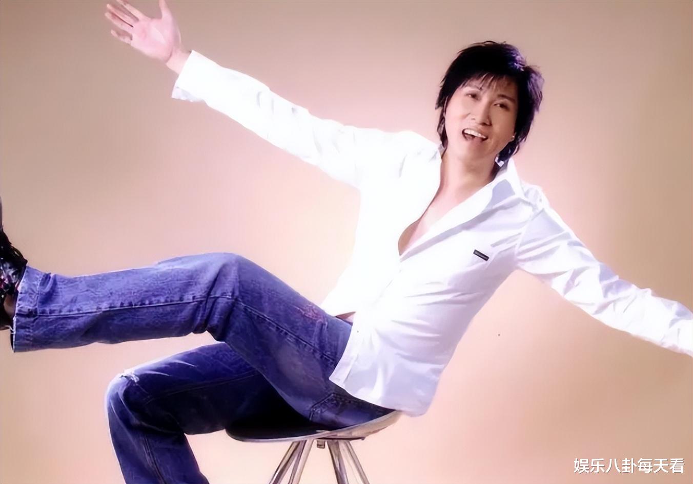 31岁登春晚一夜成名,原以为他隐退,其实已去世10年,妻子和母亲争遗产