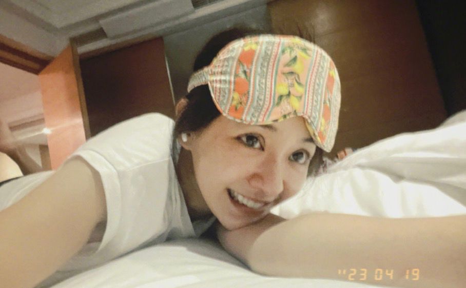 交往47个男友,与陌生人亲吻,她怎么从清纯小花变成了顶级绿茶?