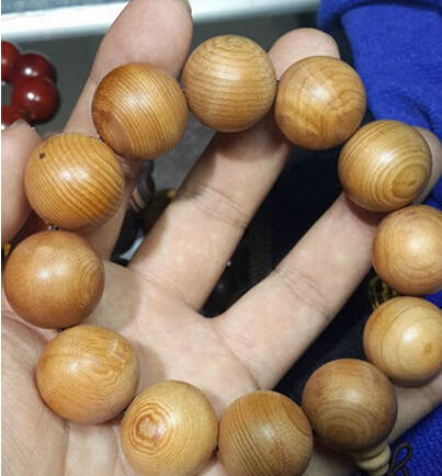 那些在文玩市场里的地摊货