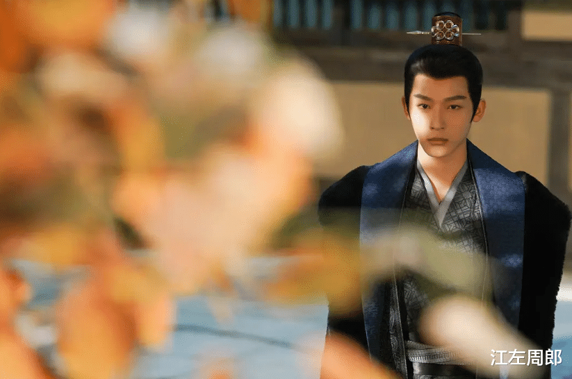 好家伙,杨紫《长相思》首播就差评一片,观众差评理由都出奇一致