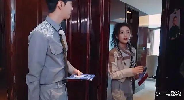 Angelababy|新《奔跑吧》首播满屏尬演,全程尬笑掩盖节目无聊,杨颖成败笔