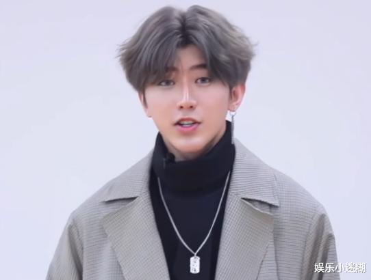 教室|丑闻瓜！曝某当红流量男星私生活混乱、满世界睡粉，教室play被抓