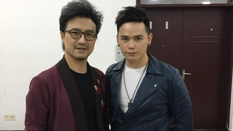 汪峰|汪峰悼念爱徒并帮妻儿度难关，《中国好声音》亚军患黑色素瘤去世