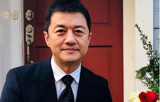 内地8位过气艺人现状:卑微求工作,哭诉穷到只剩100万