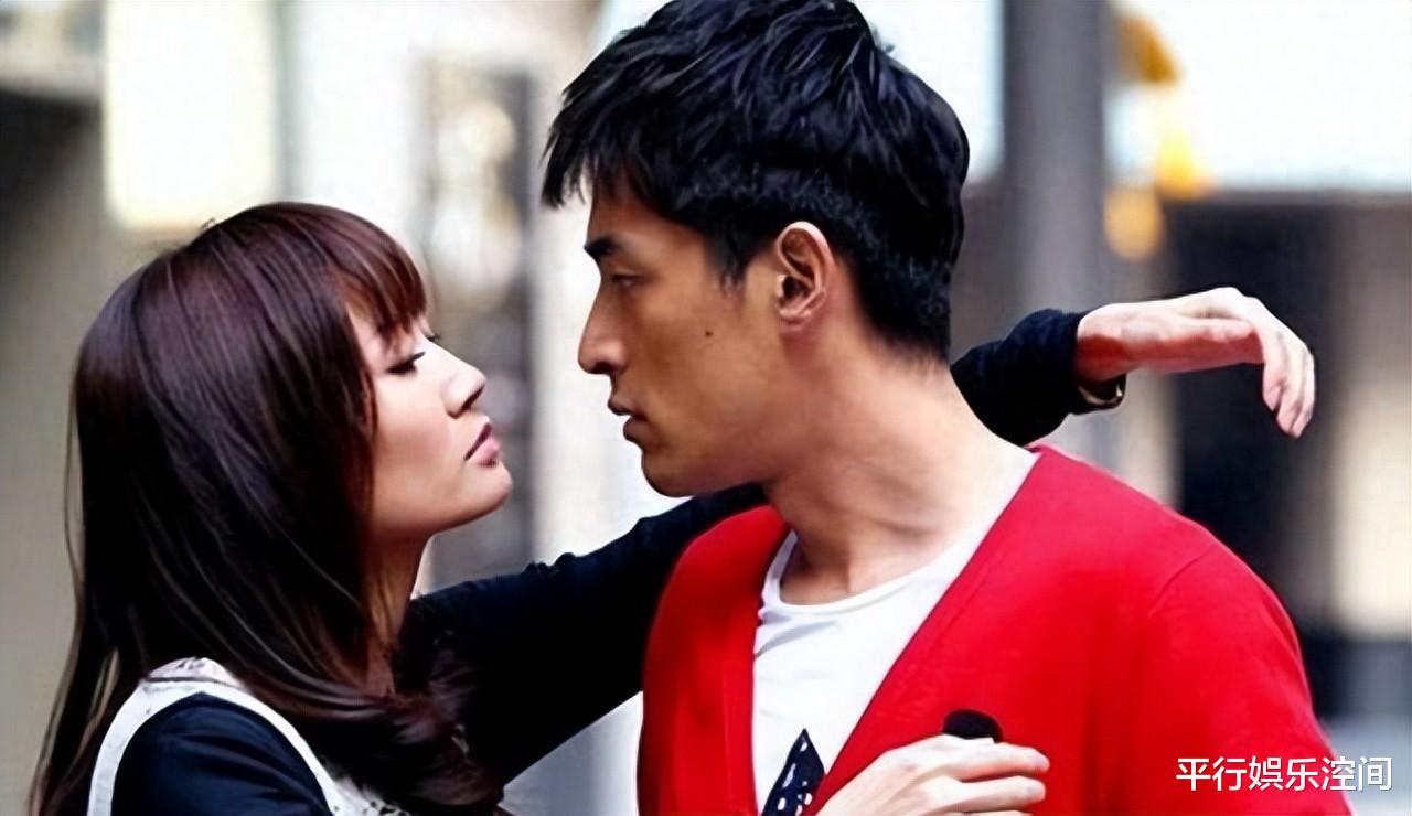 她把胡歌亲到吐，把张嘉译的嘴吻到肿，人送外号“吻戏一姐”