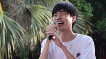 突传噩耗！20岁男星在厕所里猝死，妈妈悲痛悼念，2天前还曾露面