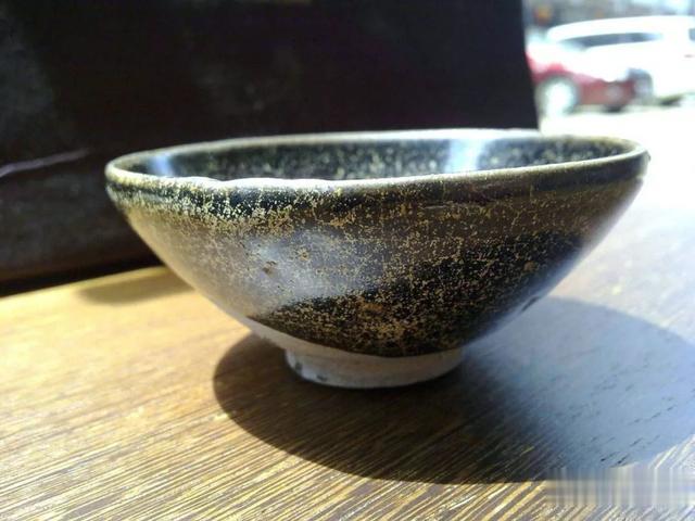 翡翠|易盏堂：极具特色与众不同的美感—灰皮釉盏