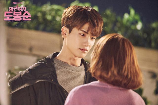 李双江|「充满狗狗美」的韩剧男主角:李钟硕、池昌旭反差魅力爆棚