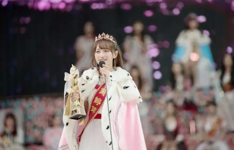 黄婷婷|黄婷婷违约强执仅查出9万财产，黄婷婷微博被公司收回