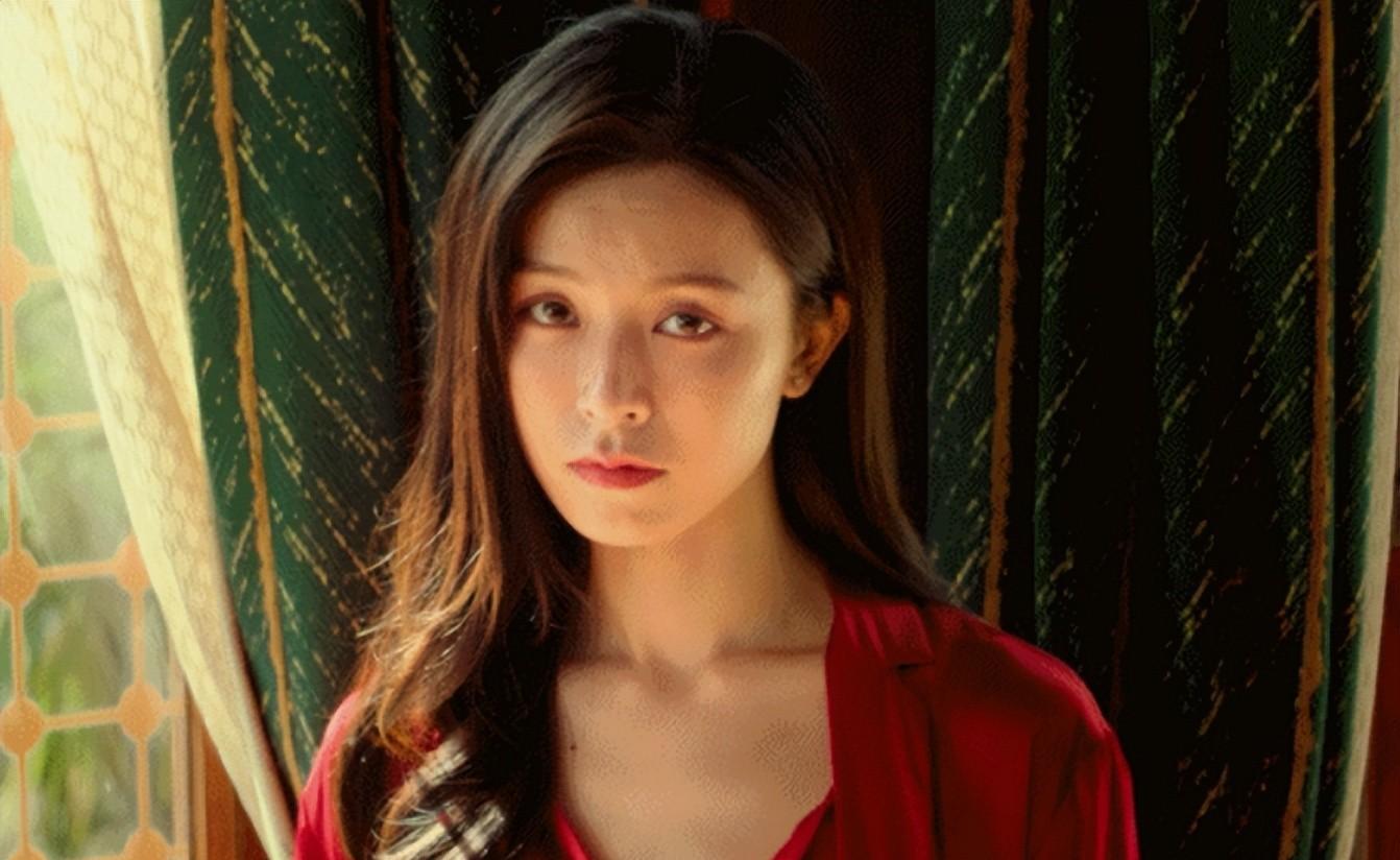 长得丑就别怪造型了,看看以前的美女,铜钱头大光明,一样是神颜!