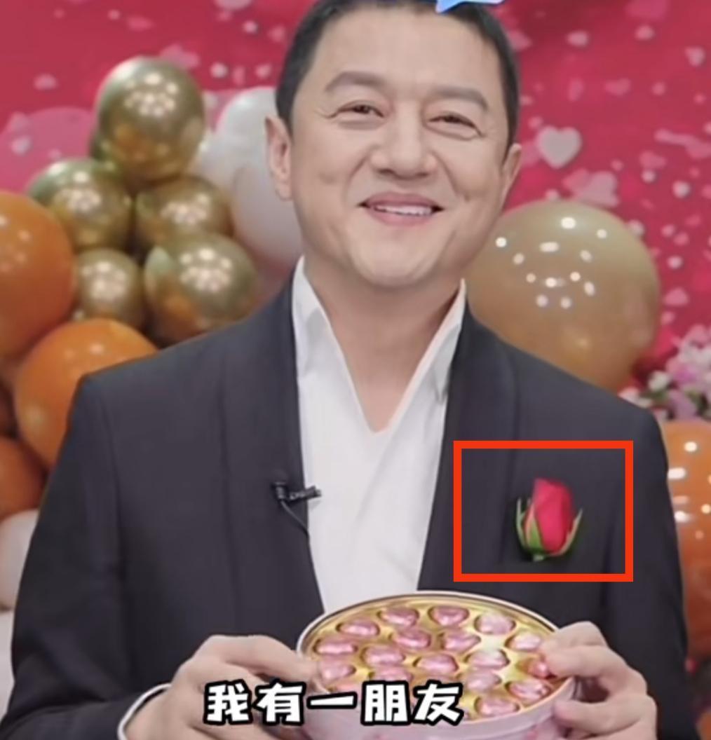 李亚鹏|李亚鹏疑复刻与前妻婚纱照,回忆送王菲情诗,忽略现任感受情商低