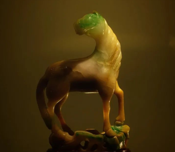 探访私人翡翠馆