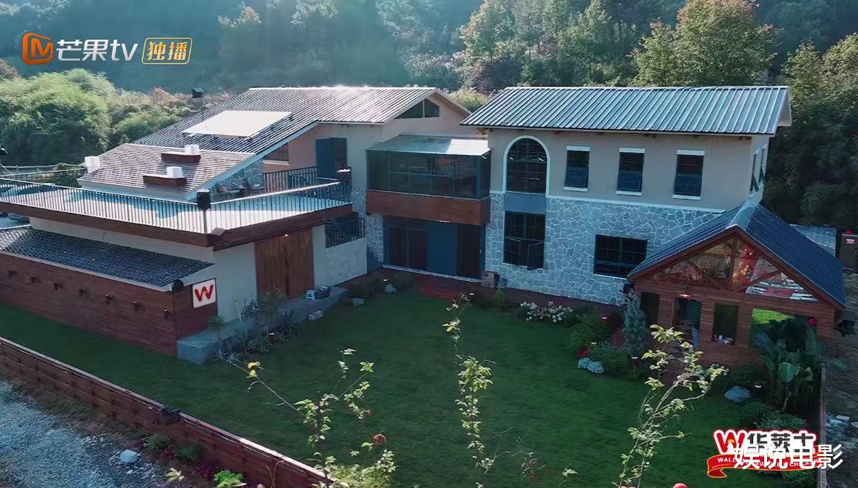 芒果台两综艺节目砸钱建房子,0713男团比谢娜待遇高,但毫无亮点