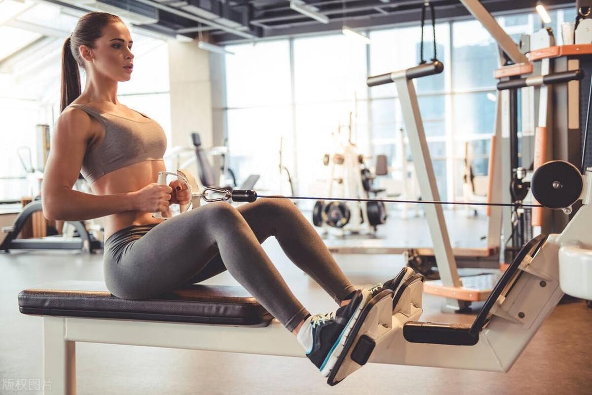 女人到了40岁后，为什么身材越来越难管理，减肥变得更困难？