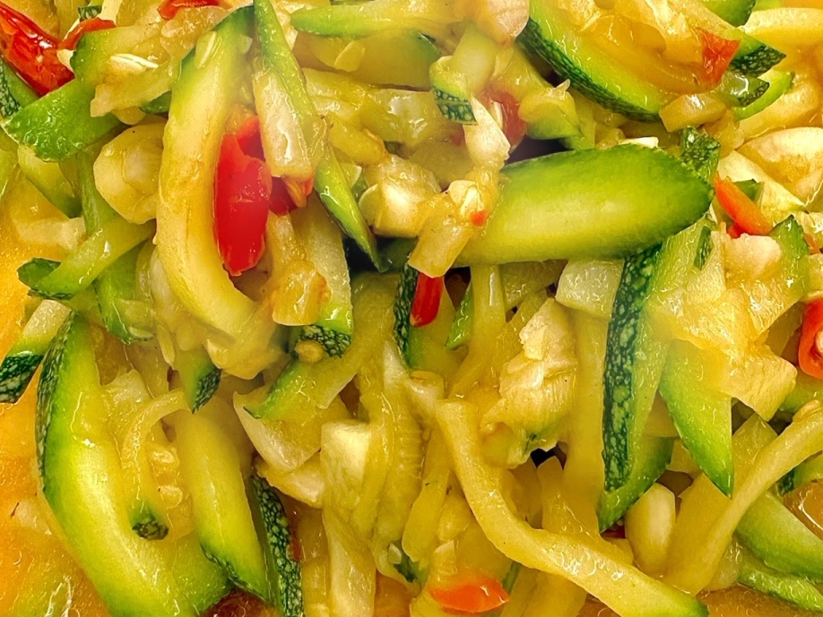 食盐|八道瓜类家常菜，建议夏天要多吃，清爽好吃又营养，清火气润燥热