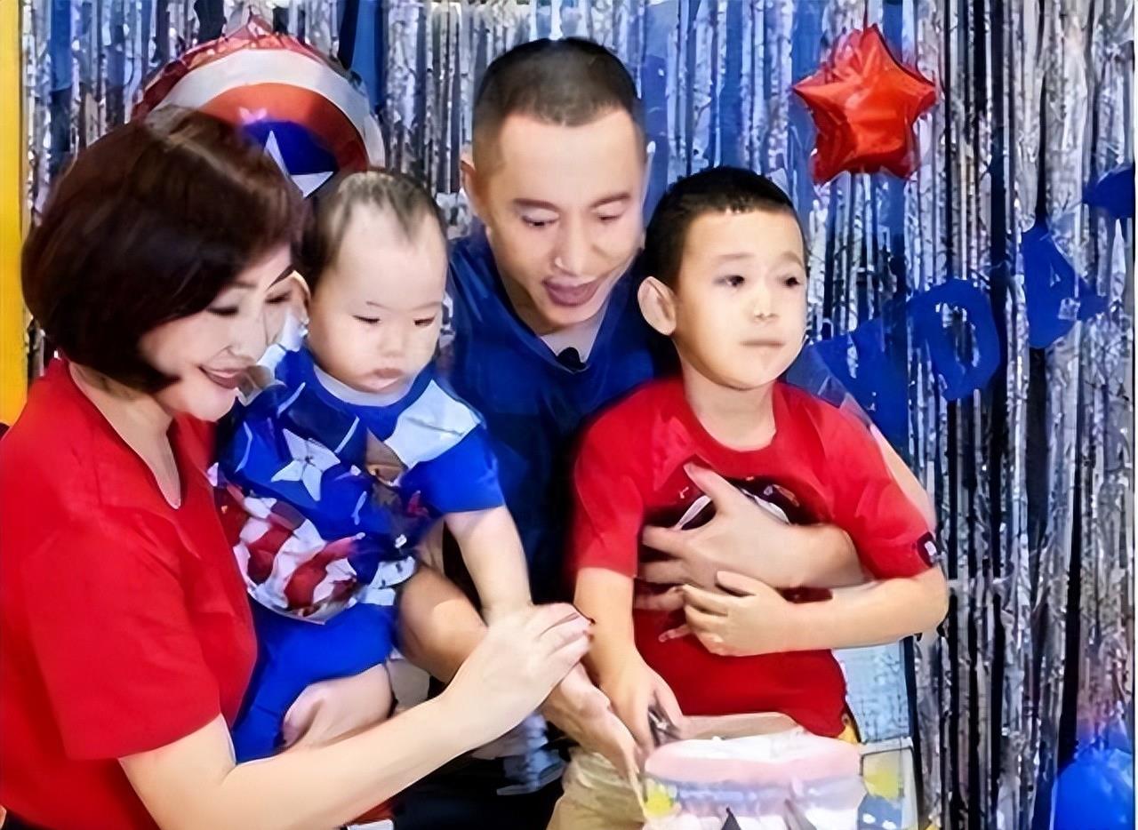 著名演员谷智鑫34岁被马踩成废人孕妻8年一把屎一把尿病榻前伺候