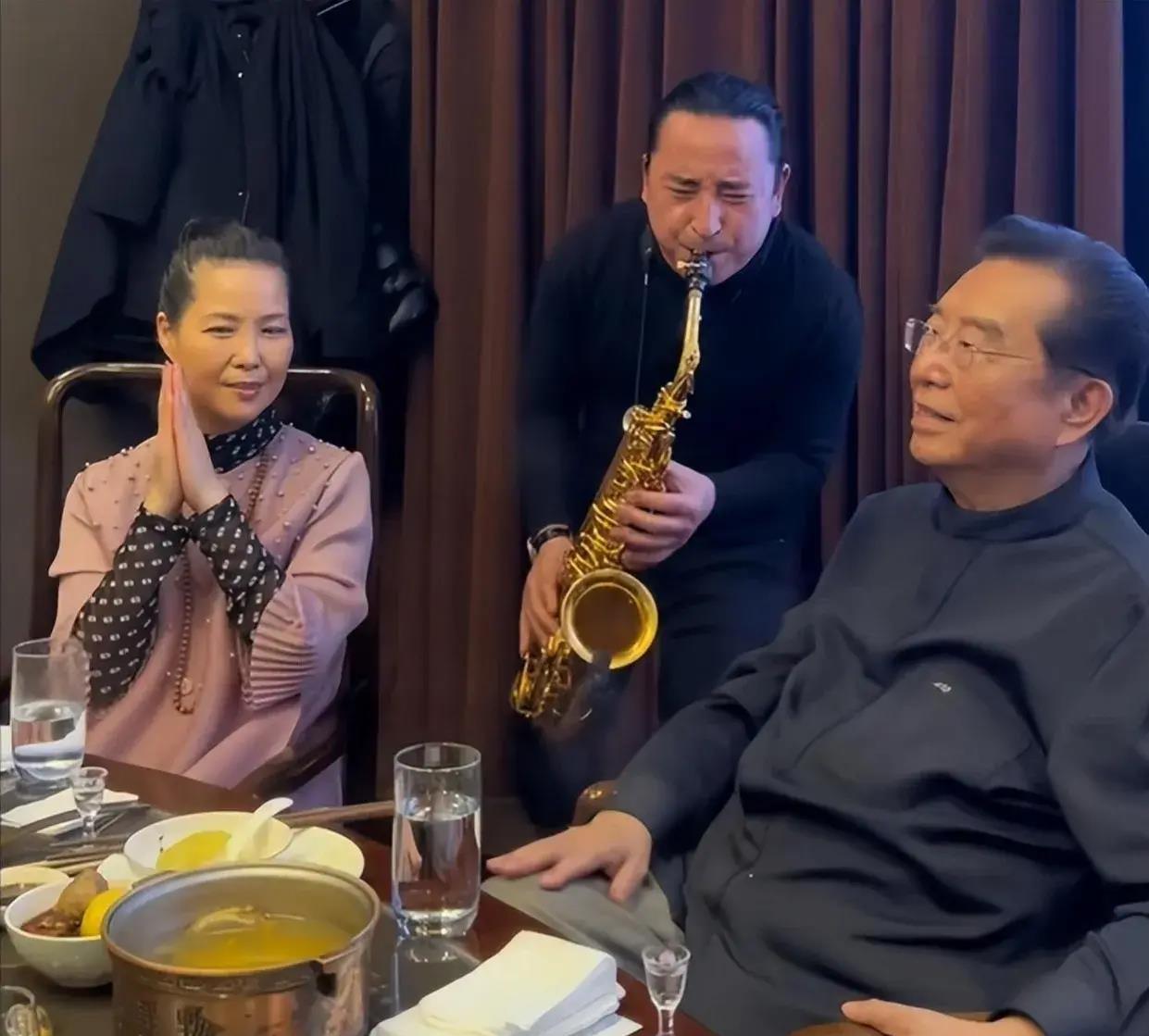 李双江|好走不送，84岁的李双江被曝放弃每月3万退休金带儿子移民国外