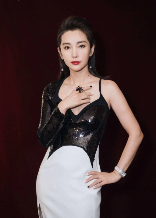 杨超越|断盐断油！李冰冰“翻车”一事，让多少明星在“伪自律”上大放异彩