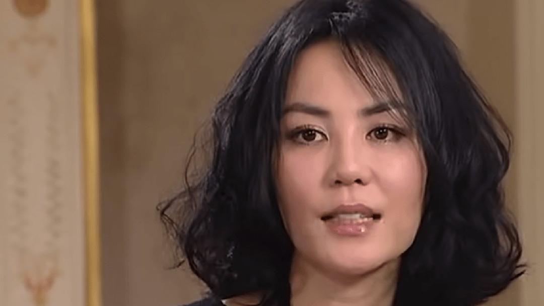 那英喊话王菲：谢霆锋这种小白脸北京满大街都是！王菲用12字回怼