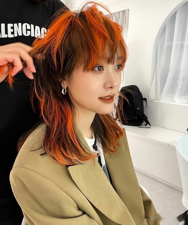 女发不论怎么剪,最好试试狼尾鲻鱼头,个性时尚超高回头率
