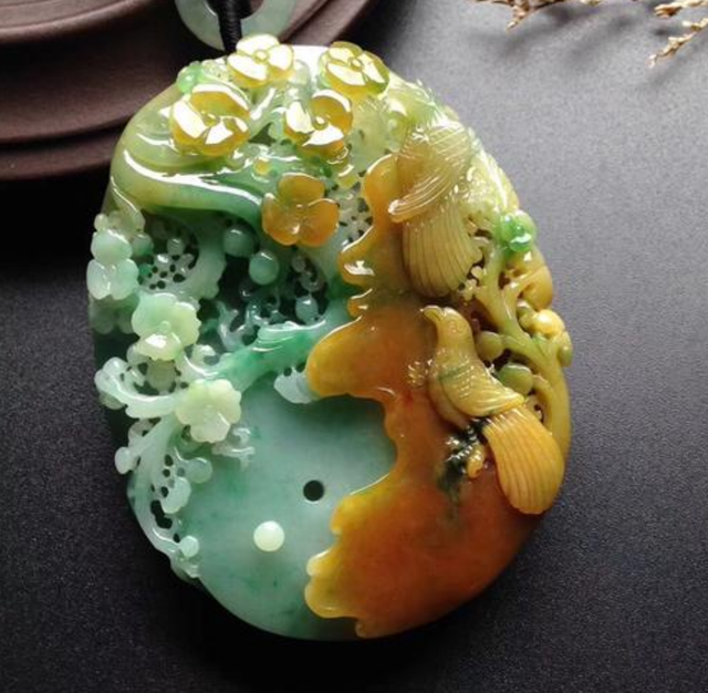 翡翠|怎么衡量翡翠的艺术价值?行家教你从五个方面逐一分析