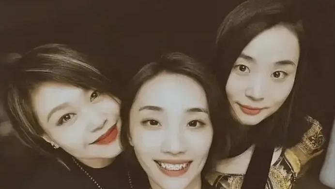 胡歌|胡歌老婆神秘背景被扒:父亲做包工头,花费80万送她去学化妆