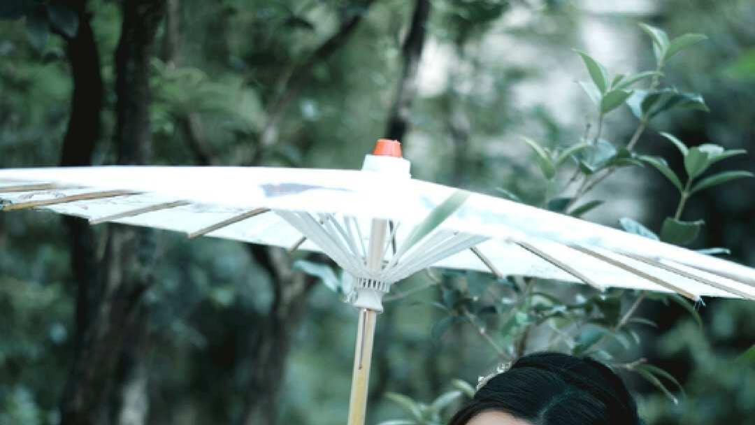 TVB实力女星晒古装仙气照！被指造型像小倩，网民喊话其拍古装剧