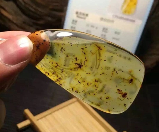 它被誉为文玩圈的软黄金，但有一种绝对不能买！