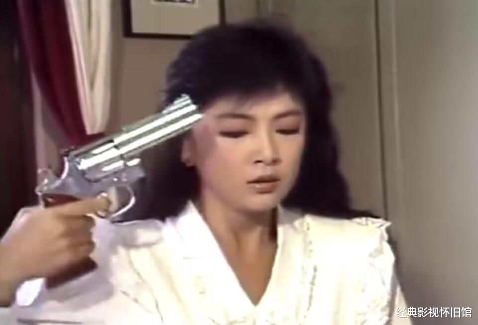 盘点刘雪华版《烟雨濛濛》和我小时候看的情深深雨濛濛的不同之处