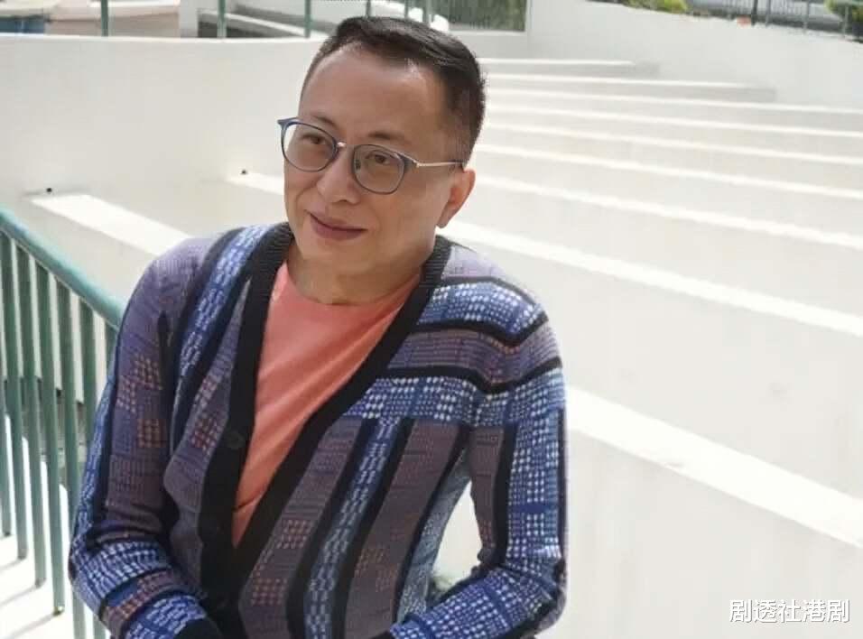香港知名老戏骨突然宣布复出,息影超30年,转行做珠宝生意成富商