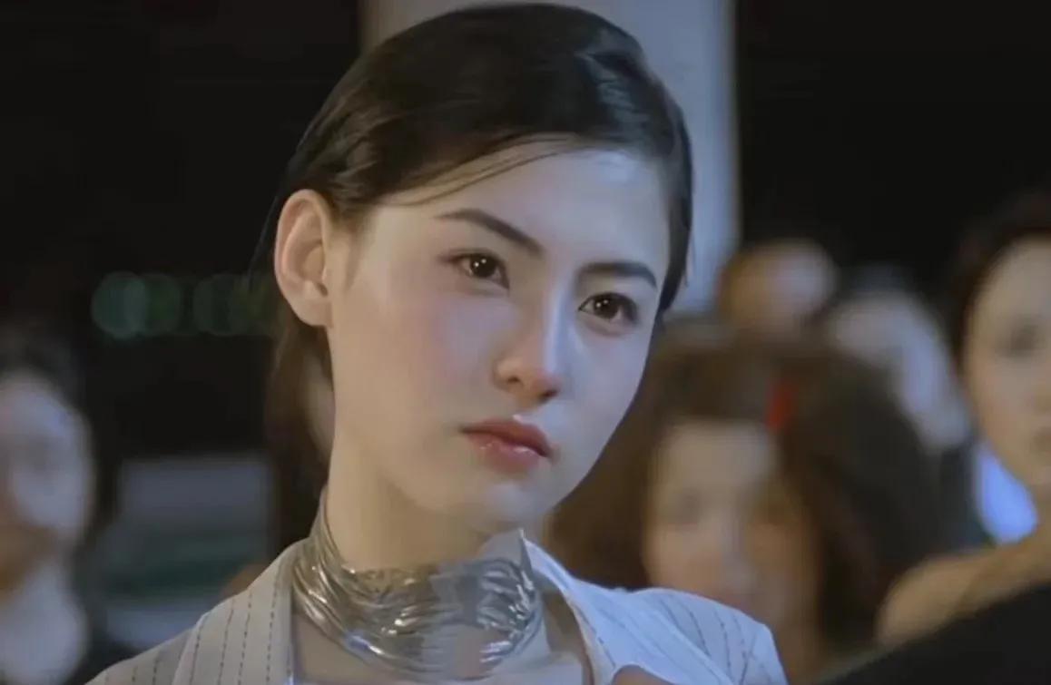 黄宗泽|42岁张柏芝,最新路透,美回巅峰时期