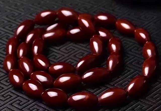 沉香木|这些能出玻璃底的玩物,你有几件?