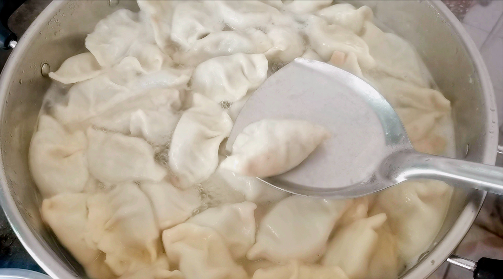 饺子|霜降后，包饺子就包这个馅，比韭菜白菜还鲜美，鲜嫩多汁，太香啦